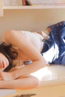 可以强互动女性脱卸衣服游戏
